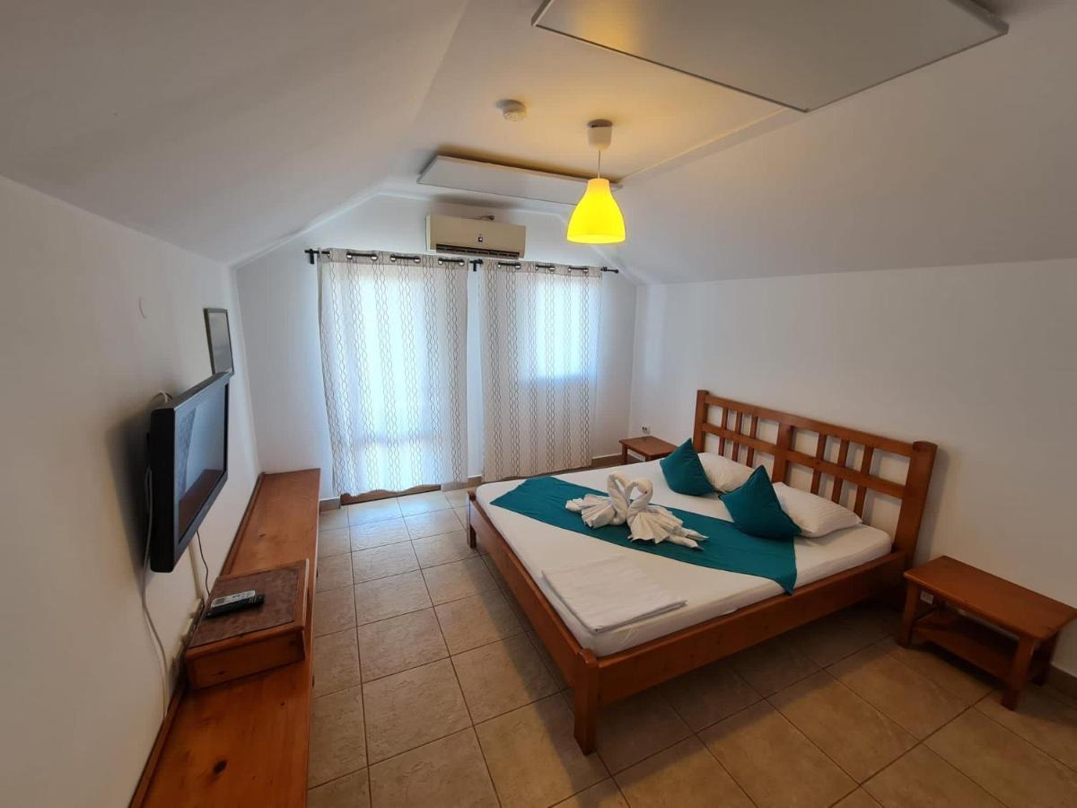 ホテル Casa Pescarilor Lunca  エクステリア 写真