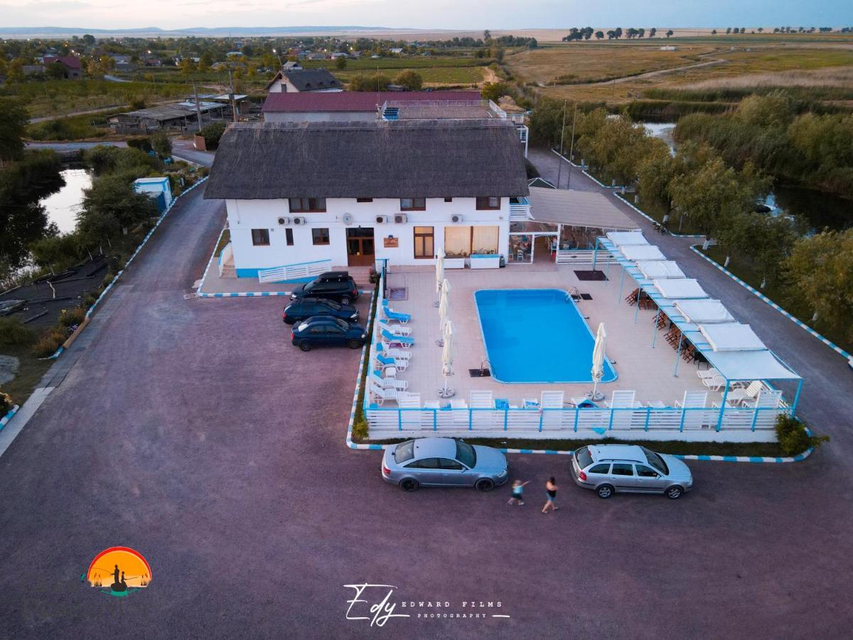 ホテル Casa Pescarilor Lunca  エクステリア 写真